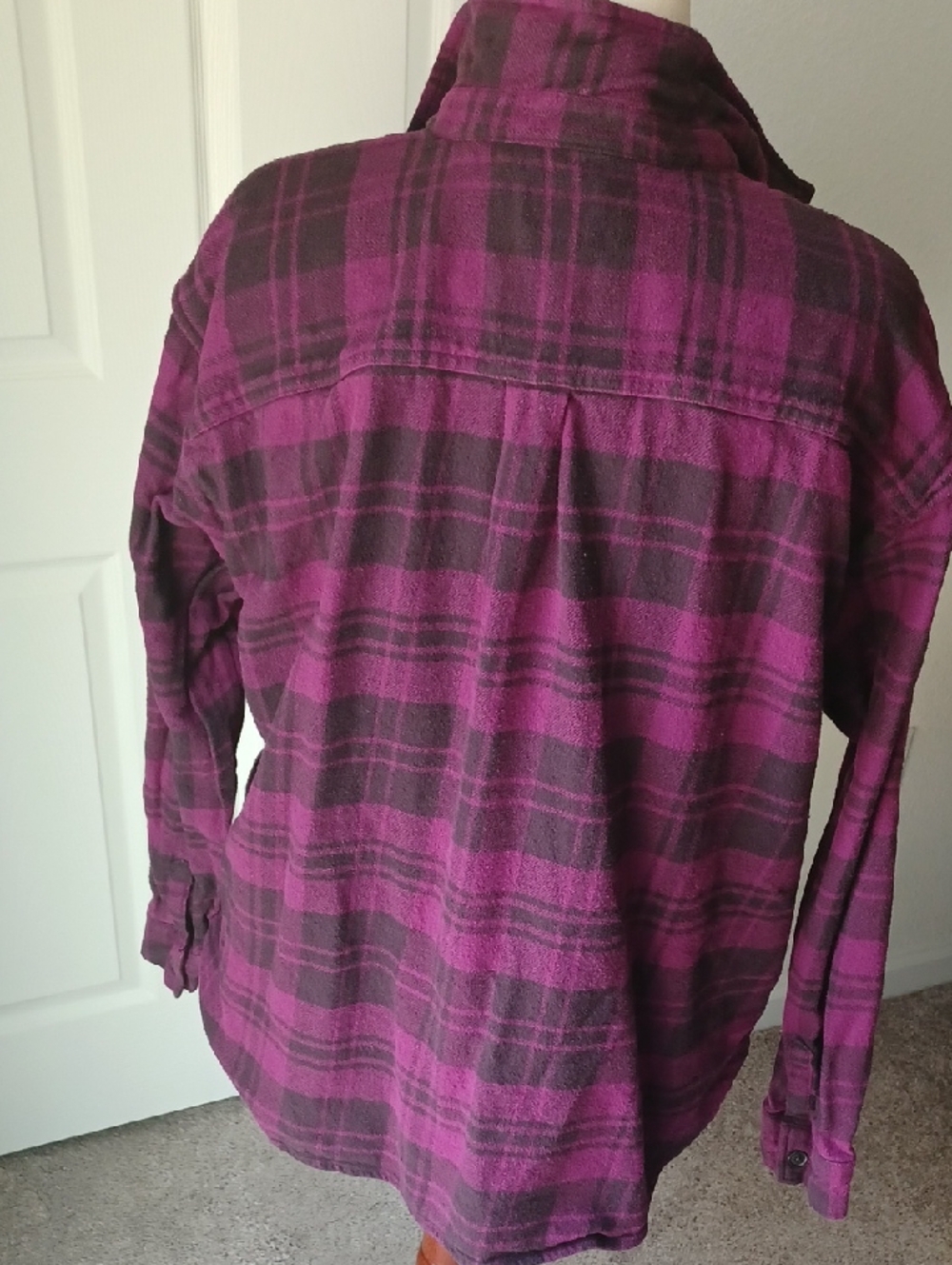 Eddie Bauer Purple and Black Plaid Pullover XL - Picture 2 of 6